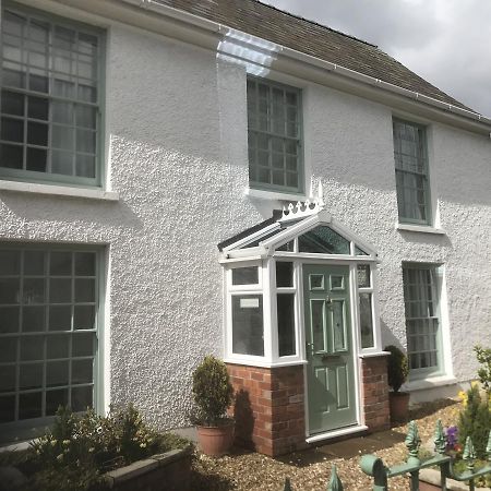 Deri-Down Guest House Abergavenny Eksteriør billede